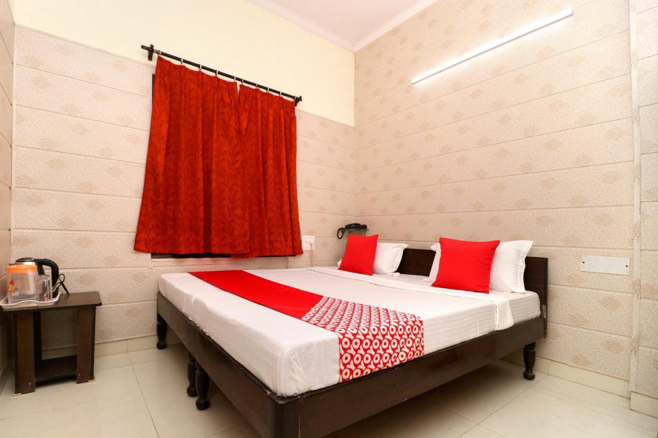 OYO 22090 Hotel Mall Residency Amritsar Exterior foto