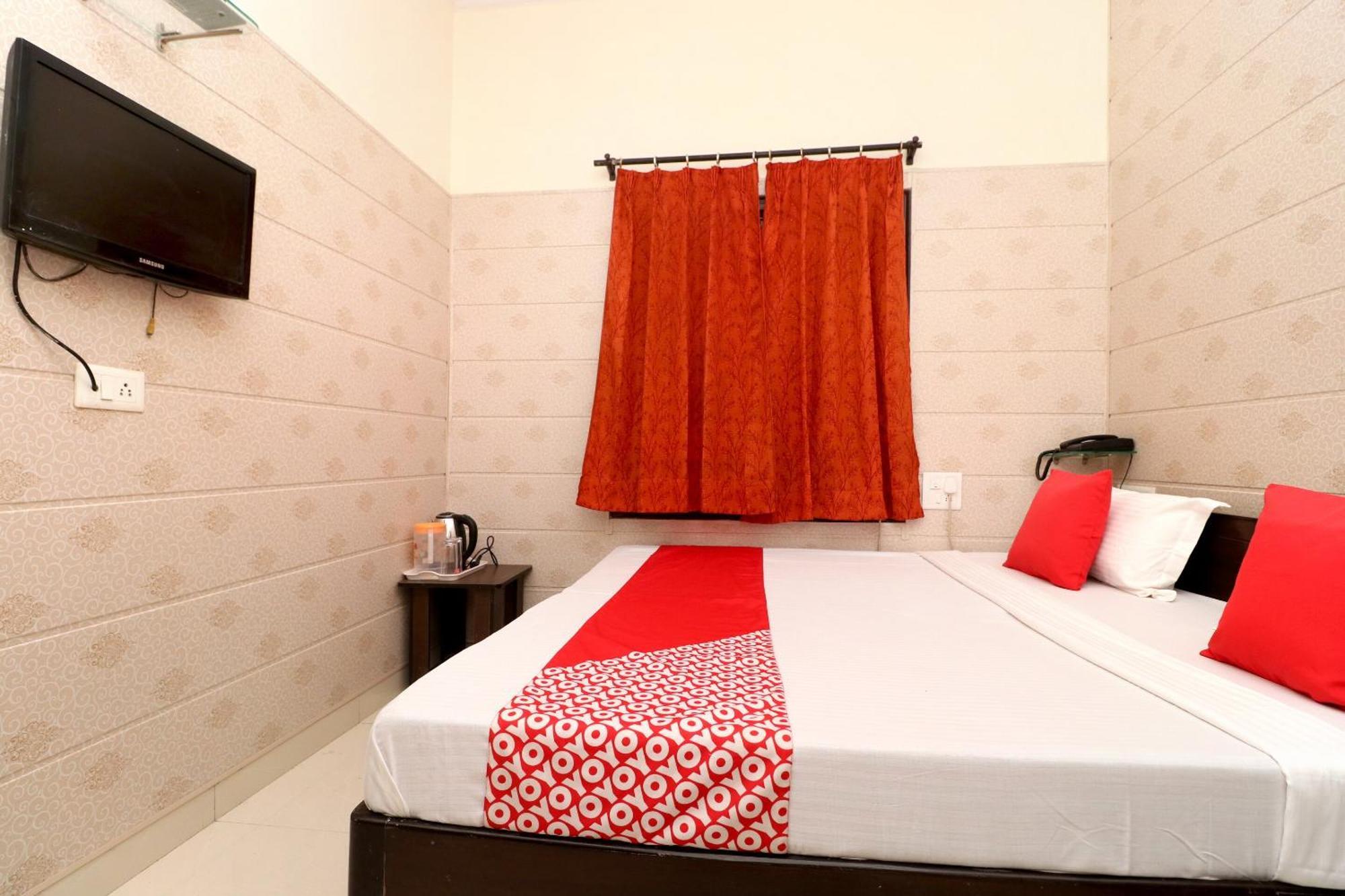 OYO 22090 Hotel Mall Residency Amritsar Exterior foto